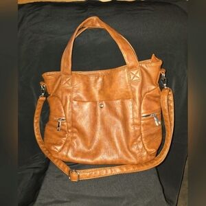 👜NWOT👜 Soft Brown Faux Leather Purse